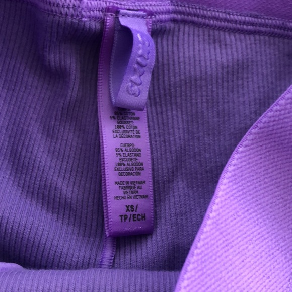 SKIMS - Picture 3 of 4